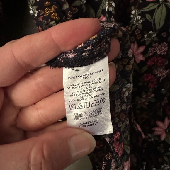 Loft Floral Black Blouse - Picture 3 of 4